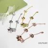 Bracciali Van Clover New Lucky Van Four Leaf Clover cuore Bracciale charms Gioielli firmati Coccinella ala perlees diamante pulm buttefly Bracciale motivi Catena a maglie Wom