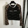 TEPS CRARDED TEES BROIDED LETTER T-SHIRTS LEOPARD PRINT LONG LONG SPLICING TSHIRT POUR LES FAMES FOIRE CASBOS