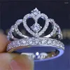 Cluster Ringe Mode Luxus Hohl Kristall Für Frauen Verlobungsring Prinzessin Krone Schmuck Süße Herzförmige Weibliche