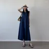 Freizeitkleider Südkorea Dongdaemun Chic Französisch Einfaches Temperament Sinn für Design Rückenfreie Jeansweste über dem Knie Langes Kleid Sommer