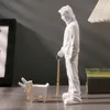 Decorative Objects Figurines The Man Leading Dog Sculpture Banksy Statue Street Modern Pop Art Living Room Shelf Office Home Bar Decoration Collections Gift 231130
