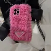 Coque de téléphone pour iPhone, étui de téléphone en peluche rose doux de luxe, classique, résistant aux chocs, pour hommes et femmes, 13 11 12 Pro 7 8 X Xs yucheng06