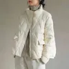 Kadınlar için kısa aşağı ceket 2023 Kore ayağa kalkma yaka, hafif ve şık beyaz ördek açık hava spor ceketi moda