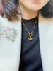 Collana vuota classica Ciondolo esclusivo Set professionale Gioielli abbinati Gioielli in oro 18 carati Accessori classici di lusso-01