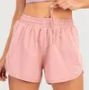 Yoga Lu Lu Womens Outfits High Weist Shorts Exercise Short Fiess Wear Girls Running Pants Comple Comboy Cloftring مبطنة