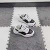 2024 NUOVE scarpe casual ragazzo ragazza sneaker bambino F Designer logo piattaforma avvio scarpe da calcio trainer estate bambino marca passeggiata Viaggi all'aperto Primavera scarpe da tennis regalo Con scatola