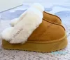 Sheepskin Shearling Classic Ultra Fashion Winter Winter Mules Women Men Men Buty śniegu zamszowe botki