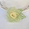 Fleurs décoratives 5 pièces 5.5CM Organza tissu feuille Rose gaze artificielle fleur soie pour bricolage épingles à cheveux robe de mariée fête décorations pour la maison