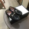 gglies Designer de luxo crianças sapatos de couro de alta qualidade sapato de bebê tamanho 26-35 caixa embalagem deslizamento-on forro xadrez menino menina tênis nov25