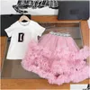 Kläduppsättningar 23SS kjol Set Kid Kids Designer Kläder Girls Rund Neck Pure Cotton Letter Brodery T-shirt Cake Net Yarn Lång halv DHVCG