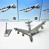 Vliegtuigmodel 1.200 Schaal Vliegtuig Vliegtuig Legering Vechter Model US B52 Bommenwerper Militair Model Simulatie Vliegtuig Kindercadeaucollectie 231201