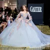 メキシコスカイブルーオフショルダーガウンQuinceaneraドレスアップリケケープバースデーパーティーガウン付き羽毛