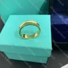 Designer Couple Bague Classique Lettre Anneaux Pour Hommes Femmes Haute Qualité Amant Bague De Fiançailles Bijoux De Luxe Noël Valentine Cadeaux