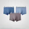 Mutande Slip da uomo in materiale modale di fascia alta Traspirante cucitura interna a forma di U Comodi boxer senza cuciture Delicati sulla pelle