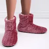 Pantoufles d'hiver en peluche de coton pour femmes, antidérapantes, moelleuses et chaudes, chaussures noires, bottes floues, pour la maison, 2023