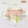 Muggar Creative Pink Cub Relief Tulpan Flower Ceramic Mug Coffee Cup Girl Present Office Teacup Frukost Milk Chinese Porslin