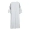 エスニック衣類アバヤマンモスリンファッションアラビア人男性Jubba Thobe Kaftan Dress v-Neck Mid Sleeve刺繍緩んだ男性イスラム教