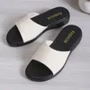 Sandaler stor storlek 36-43 kilar klackar kvinnor höga lågklack sommarskor för tofflor plattform enkel sexig