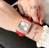 Armbandsur kvinnor tittar med fyrkantig rektangel Dial Diamond Inlay Quartz Watches Ladies Clock Vintage Simple Wide Band Reloj Girl Wristwatch