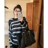 Kadın Sweaters Tembel Stil Siyah Beyaz Çizgili Niş Süvari Küçük Yuvarlak Boyun Gevşek Örme Mizaç Zakarlama Üstü