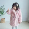 Abrigo de plumón de invierno para niñas, chaqueta de piel sintética a la moda para bebés y niños, ropa de abrigo gruesa y cálida 231202