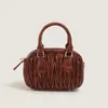 Duffel Bags Withered Winter Fashion And Fashionable Portable Boston Small Bag High Quality Retro Pleated One Shoulder
