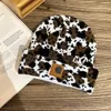 Nova tendência designer bonnet chapéus masculinos boné de luxo chapéus moda leite leopardo impressão inverno quente malha multicolorido outono e inverno ao ar livre. Quadragésimo