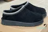 Scarpe slip-on con tomaia in pelle scamosciata di lusso da donna e uomo di design, stivaletti classici