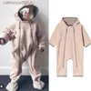 Kledingsets Babykleding 2023 Winter Nieuw Deens Kinder Dubbelzijdig Delicate Polar Fleece Jumpsuit Baby Schattig en Comfortabel KruippakL231202