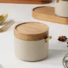 Bottiglie di stoccaggio Stile giapponese Retro Condimento Sale Vaso in ceramica Tre pezzi Cucina Msg Box Vassoio in legno di acacia con cucchiaio