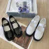 デザイナーのMasion Margiela Shoes Women's Sandals MM6 Shoes Platform Buckle Chunky Mary Jane Loafers for Women Than