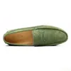 Klädskor äkta läder herrar loafers zapatos de hombre formella klänningar män skor affärer casual green orange moccasin sneakers lägenheter 231201