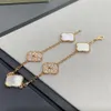 Moda corrente clássico trevo charme pulseiras ouro mover pulseira designer jóias para mulheres 15mm flor menina casamento mãe d284e