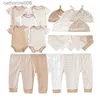 Zestawy odzieży 2023 Unisex bawełniana noworodka dziewczyna Zestawy ubrania body+spodnie+czapki+rękawiczki/śliniaki Baby Boy Ubrania Solid Kolor Cartoon Bebesl231202