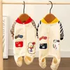 Ropa para perros Versión coreana de ropa de dibujos animados lindos Monos de patchwork de cuatro patas Teddy Chihuahua Suministros para mascotas Pijamas cálidos de invierno