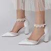 Sandały grube blok pięta satynowa sukienka wieczorowa buty spiczaste palce perły kostki Pasek ślubny przyjęcie weselne pompki z barem Tassel
