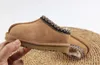 Dzieci maluch Tasman Kapcieczki Uggies Braid Tazz Sandals Buty dziecięce kasztanki slajdy slajdy owczesko -skóry Classic Ultra Mini Bot Winter Mules Australia Ug G.