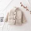 Giacche Moda Neonata Ragazzo Giacca invernale Spessa Lana di agnello Neonato Bambino Bambino Caldo Cappotto simile a pecora Capispalla Cotone 18Y 231202