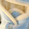 Filtar födda kläder plysch swaddle wrap baby filt höst vinter förtjockas varm utomhus korall sammet grejer