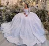 2024 luksusowy puszysty arabski sukienka ślubna Dubaj Square Szyja długie rękawy kryształowe koraliki zastosowane koronkowe kobiety ślubne suknie ślubne