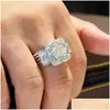 Trouwringen Top Verkoop Sprankelende Luxe Sieraden Mannelijke 925 Sterling Sier T Princess Cut Moissanite Diamond Party Eternity Mannen Bruiloft Ba Dhmf0