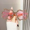 サングラスMosengkw Luxury Fruit Design Women 2023 Metal Frame Rhinestone Ladies Rimless Shade Ieewear