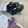 デザイナーのMasion Margiela Shoes Women's Sandals MM6 Shoes Platform Buckle Chunky Mary Jane Loafers for Women Than