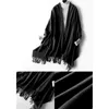 Очень мягкие осенне-зимние утолщенные шерстяные шарфы, шаль двойного назначения, черные женские однотонные нарядные шарфы с кисточками и замочной скважиной