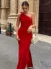 Robes décontractées Elegnat Soirée Longue Femmes Asymétrique Cou Cravate Bow Une Épaule Robe Rouge Sans Manches Côté Slit Sexy Soirée Soirée