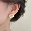 Boucles d'oreilles Imitation perle grande fleur pour hommes et femmes, niche de luxe blanche de styliste, accessoires cadeaux de fête pour dames
