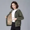 Kvinnorjackor Single Layer/Fleece Corduroy Jacket For Women Spring Autumn Winter Löst Fit medelålders Mödrar koreanska huva mångsidiga SHO