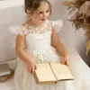 Flickaklänningar Flower Dress Light Champagne Tulle Mönster med Bow Sleeveless Kid Wedding Birthday Party First Commonion Holiday Gown