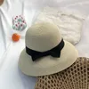 Bérets Hepburn Bow Ruban Chapeau De Soleil Chapeau De Paille Pour Femmes Couleur Crème Solaire Plage En Gros