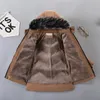 Jackets Style Winter Keep Warm Boys Jacket Letter F Fashion Lining With Plush Fur Collar Hooded Heavy Coat For Kids 231202